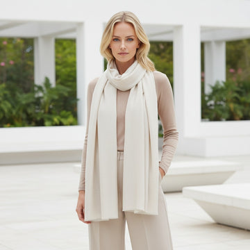 Épure Classique – Pashmina Pur Tissé à la Main par Maison Élégance